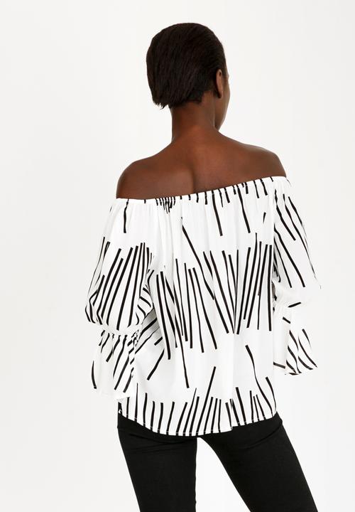 Revenge - Off Shoulder Top Black and White