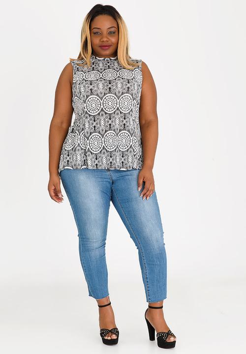 Revenge - Round Neck Sleeveless Blouse Black and White