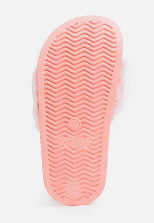 Pop Candy - Faux fur sliders - pink 
