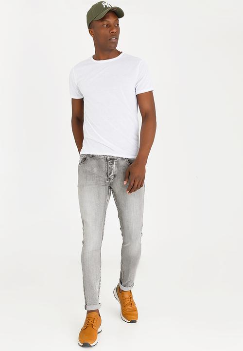 STYLE REPUBLIC - Sussex Basic T-shirt White