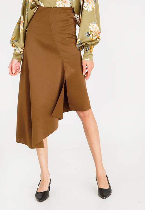 STYLE REPUBLIC - Asymmetrical Skirt Camel