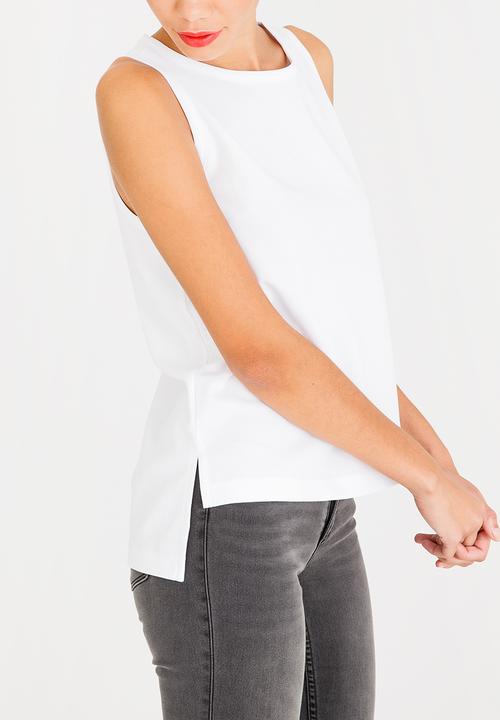 STYLE REPUBLIC - High Low Tank Top Off White