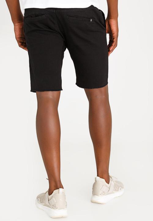 STYLE REPUBLIC - Raw Edge Skinny Leg Short Black