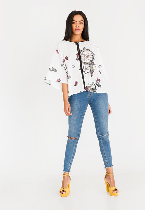 Revenge - Floral Top with Piping Contrast White