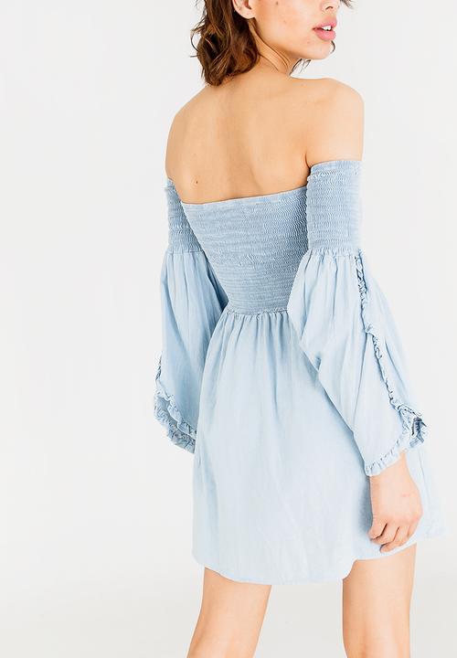 c(inch) - Bell Sleeve Fit And Flare Dress Pale Blue