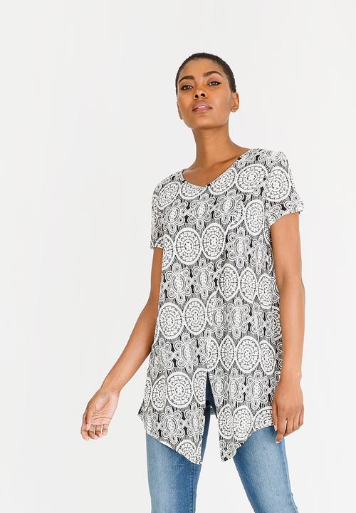 Revenge - Kaleidoscope Wrap Over Top Black