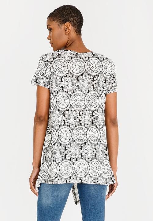 Revenge - Kaleidoscope Wrap Over Top Black
