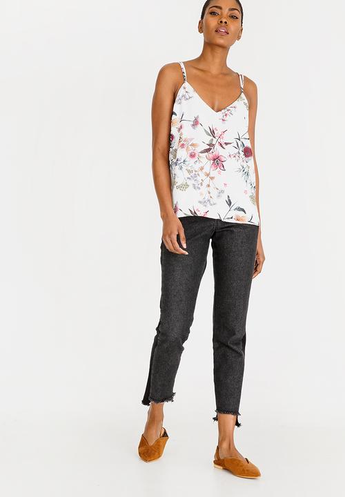 c(inch) - Strap Detail Cami White