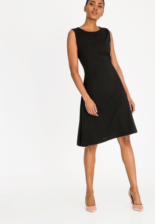 edit - Fit and flare midi dress - black