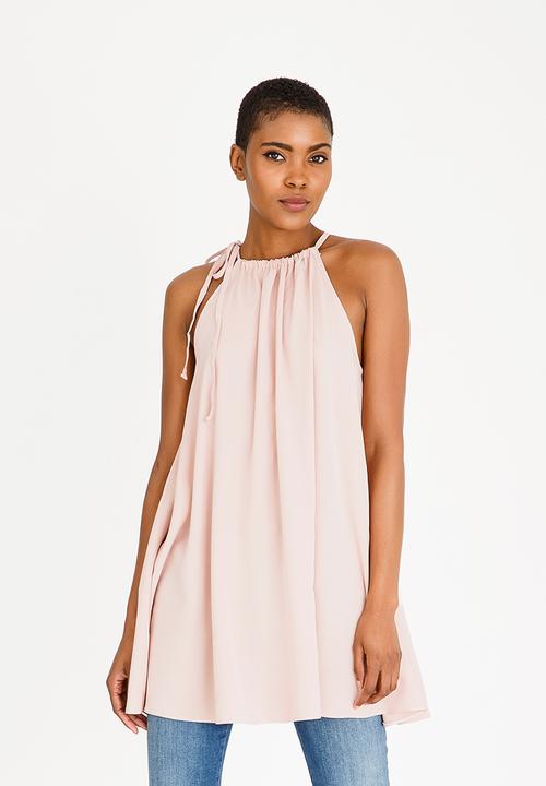 edit - Halter neck top with trim - pink 