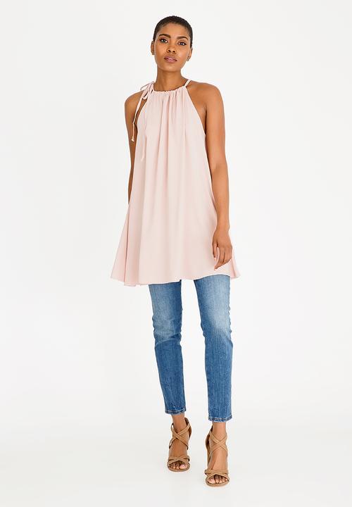 edit - Halter neck top with trim - pink 