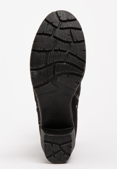 Sarah J - Block Heel Boots Black