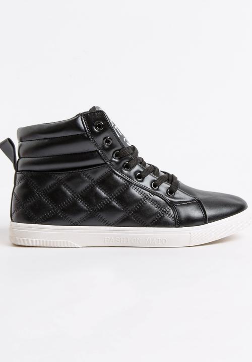 STYLE REPUBLIC - Quilted PU Hi Top Sneakers Black