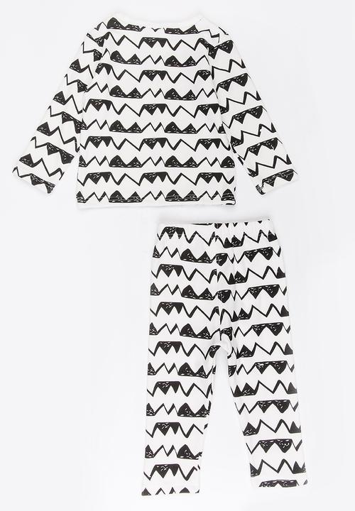 Pop Candy - Zig zag printed pj set - white 