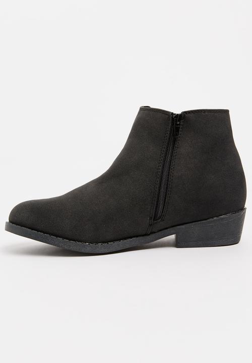 Awol - Girls Fringe Boot Black
