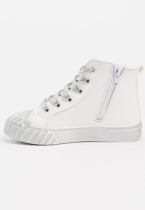 Pop Candy - Girls Star Embellished Sneaker White