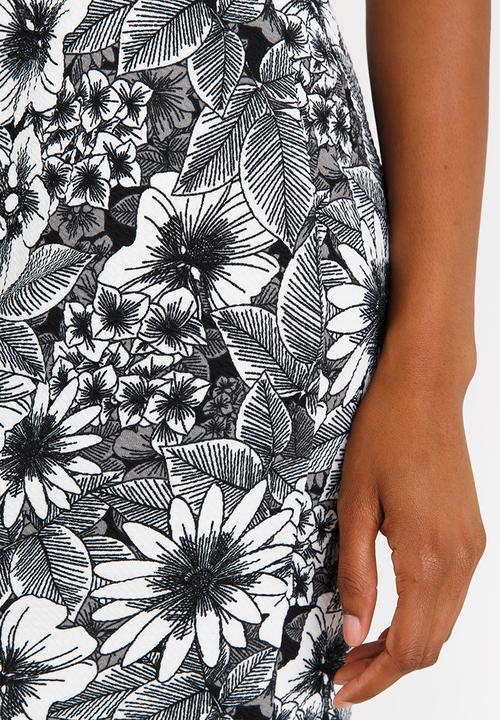 edit - Twin Pack Pencil Skirts Black and White