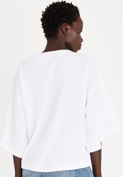 STYLE REPUBLIC - Neckline Detail Blouse Off White