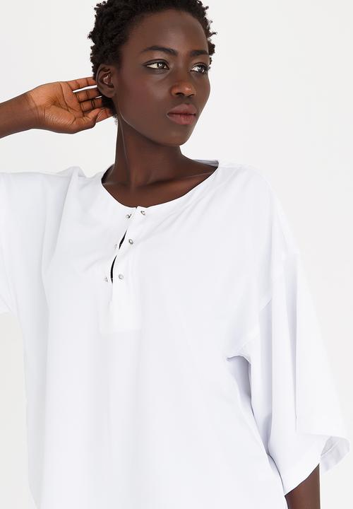 STYLE REPUBLIC - Neckline Detail Blouse Off White
