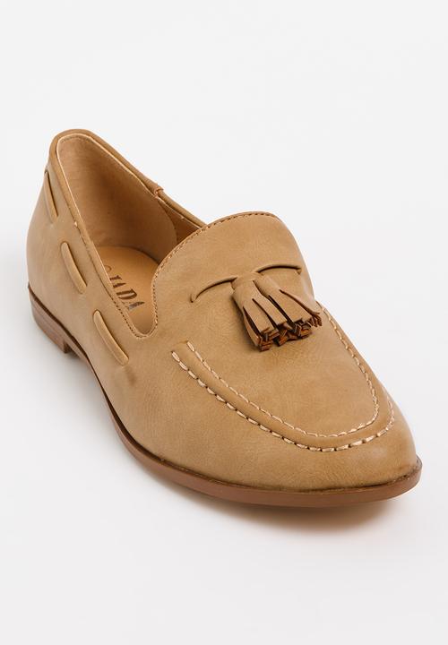 Jada - Tassel Detail Loafers Tan
