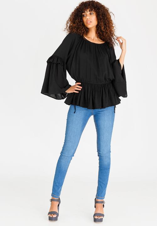 STYLE REPUBLIC - Volume Blouse Black