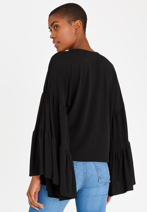 STYLE REPUBLIC - Bell Sleeve Top Black
