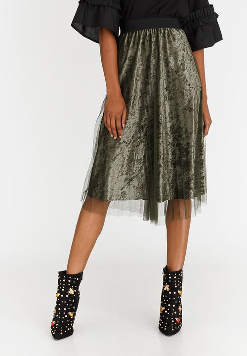 STYLE REPUBLIC - Mesh Overlay Skirt Dark Green