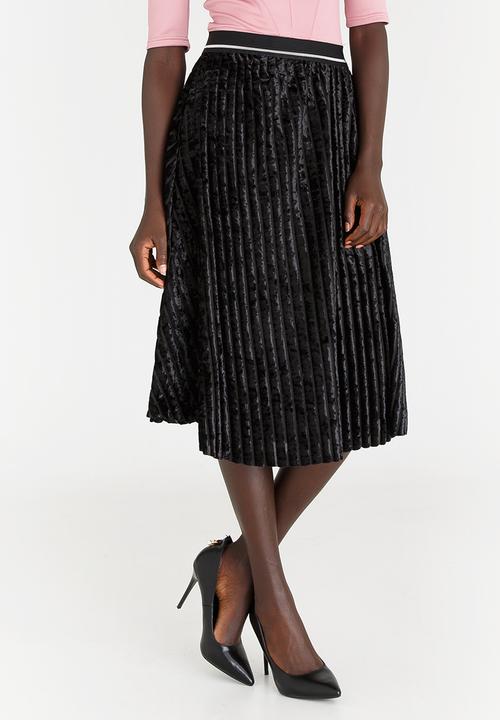 STYLE REPUBLIC - Striped Velour Skirt Black