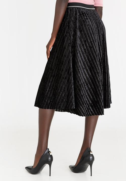 STYLE REPUBLIC - Striped Velour Skirt Black
