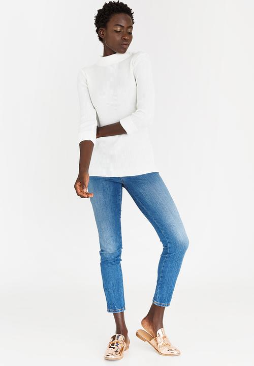 edit - Turtle Neck Top with 3/4 Sleeve Off White