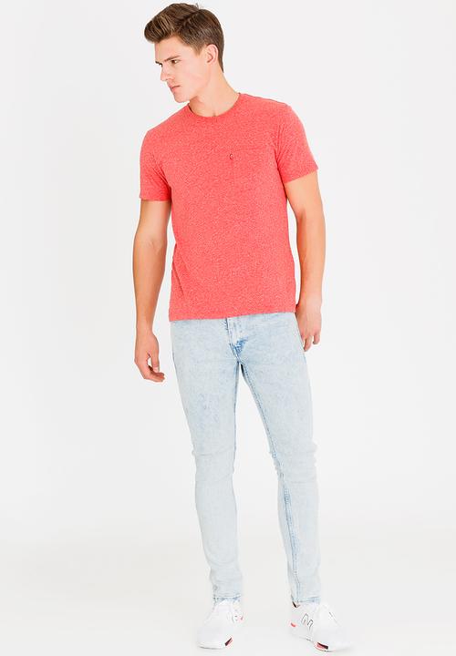 Levi’s® - Classic Pocket Tee Red