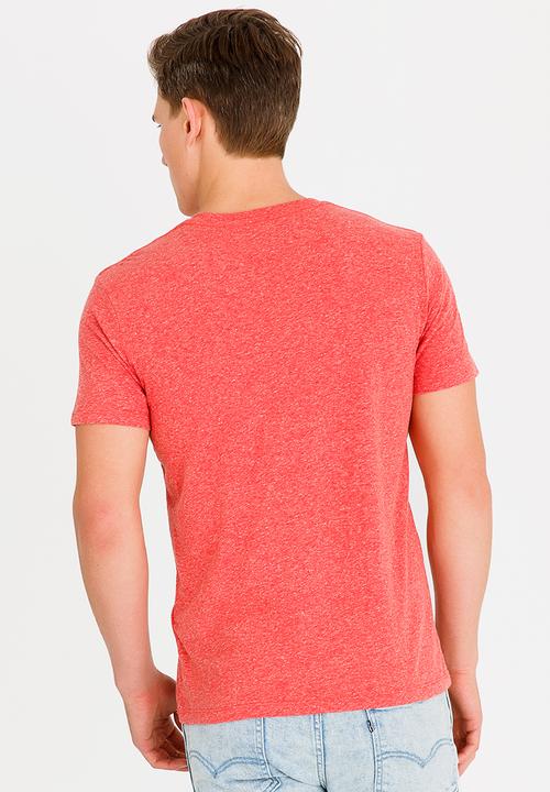 Levi’s® - Classic Pocket Tee Red