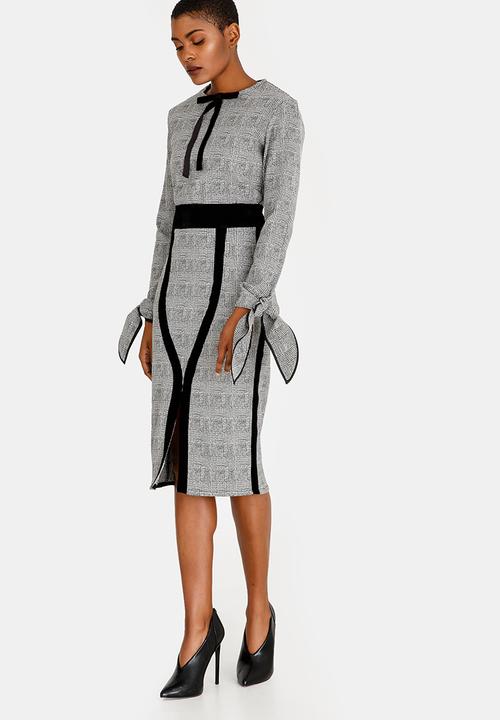 DAVID by David Tlale - Sandy Neck Tie Blouse Black and White