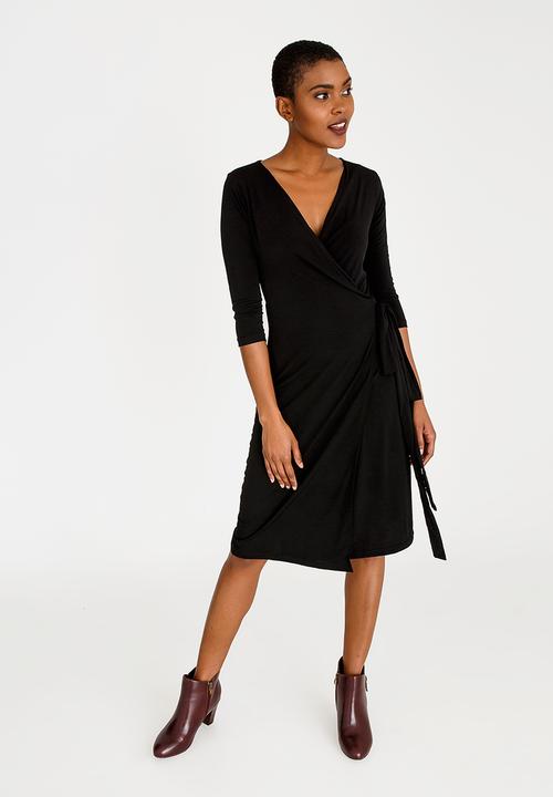 edit - Wrap Over Dress with 3/4 Sleeve Black