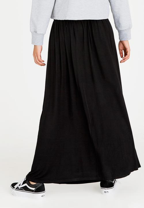 c(inch) - Volume Maxi Skirt Black