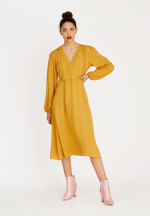 STYLE REPUBLIC - Volume Sleeve Mock Wrap Dress Yellow