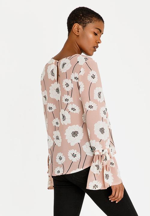 Revenge - Floral Flare Sleeve Blouse Mid Pink