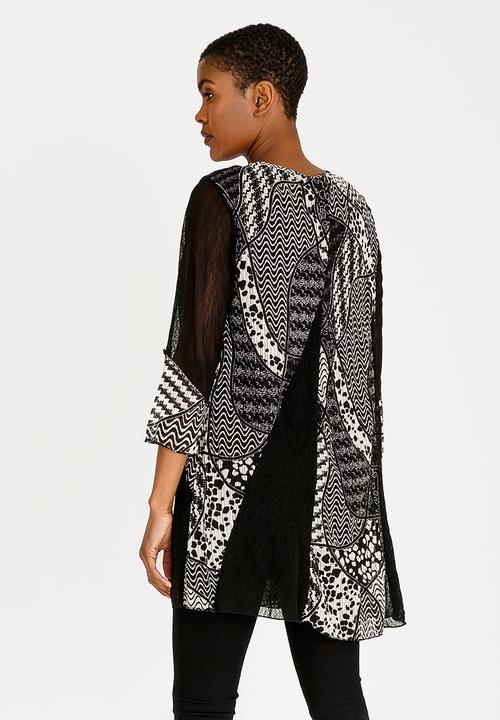 Revenge - Sheer Detail Top Black