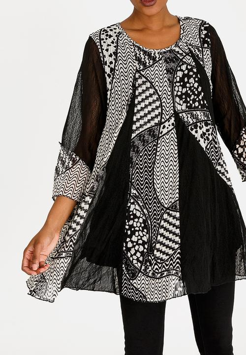Revenge - Sheer Detail Top Black