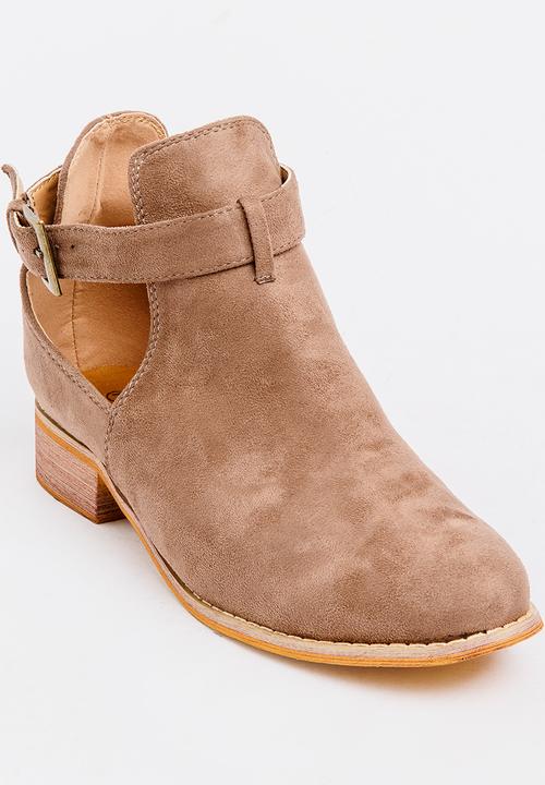Jada - Buckle Detail Booties Taupe