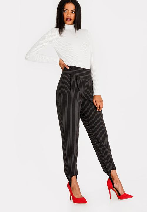 STYLE REPUBLIC - Highwaisted Stirrup Pants Black