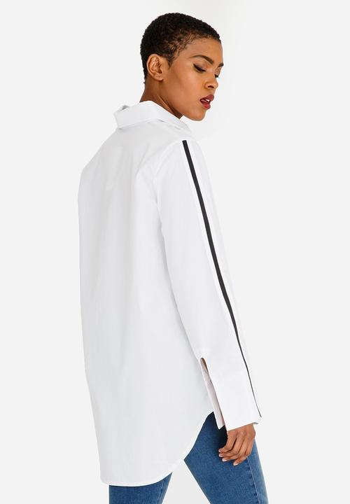 STYLE REPUBLIC - Athleisure Shirt White