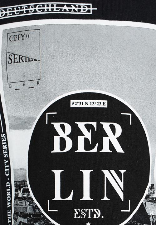 Twin Clothing - Short Sleeve Berlin Printed T-shirt Black