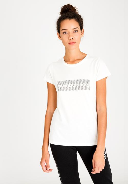 New Balance  - Blocked NB Tee Cream