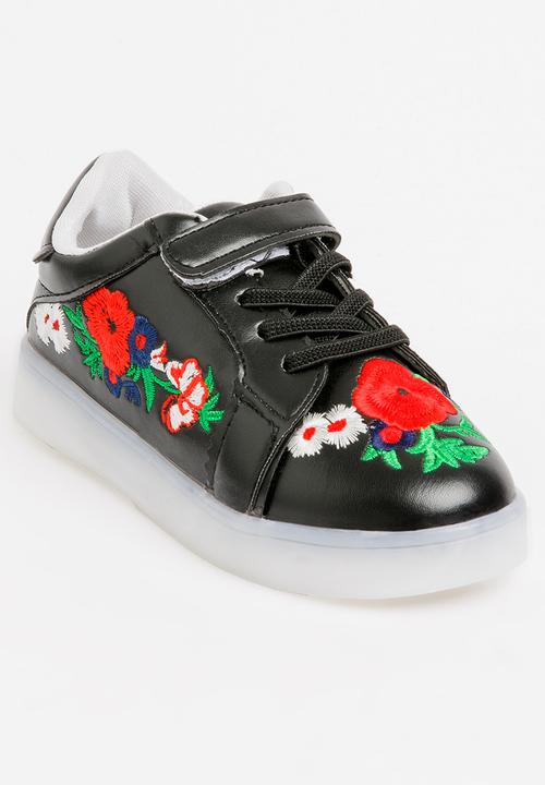 Pop Candy - Light Up Flower Embroidered Sneaker Black