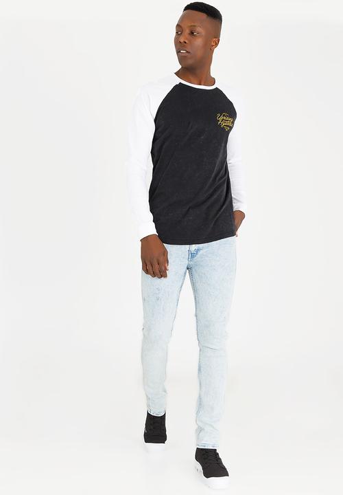 Silent Theory - Fluent Raglan Cotton Tee Black