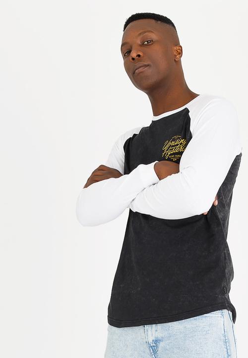 Silent Theory - Fluent Raglan Cotton Tee Black