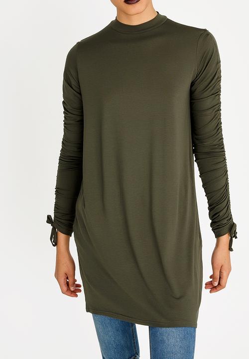c(inch) - Ruched Sleeve Tunic Dark Green