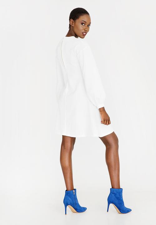 STYLE REPUBLIC - Fit and Flare Volume Dress Off White