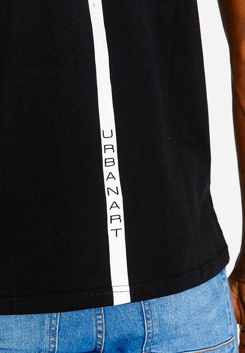 UrbanArt - Blaze Crew Neck T-shirt Black